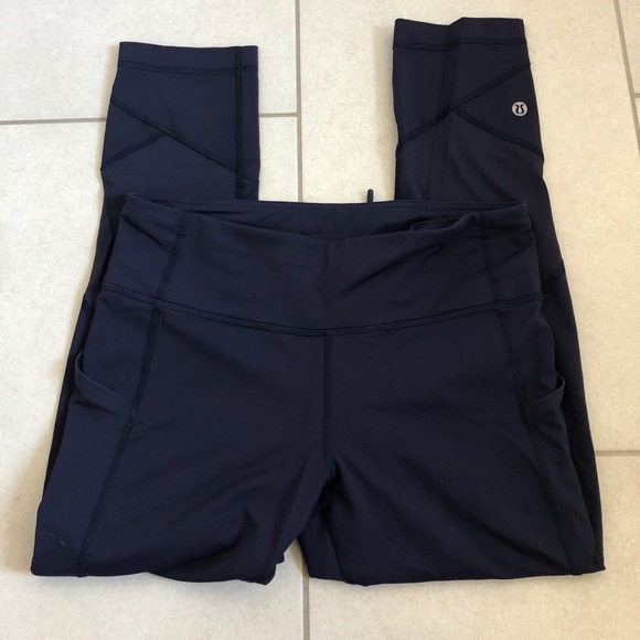 Pace Rival Mid Rise Crop - Picture 2 of 9